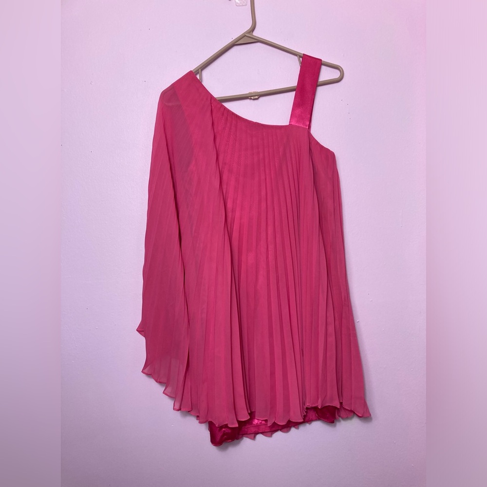 Laundry by Shelli Segal One Sleeve Pleated Hot Pink Dress Size 4